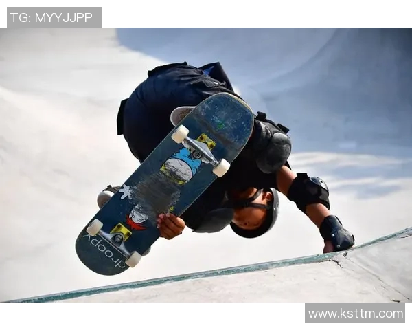 广州滑板队在极限运动联赛中以65分稳居积分榜首位