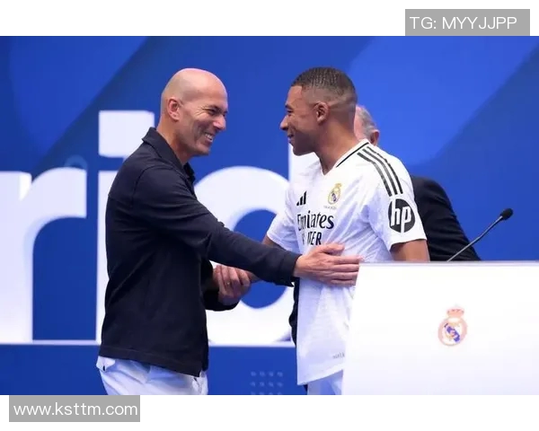 皇马球星本泽马又受伤,导致球队锋线告急,主帅齐达内面临新难题 皇马球星本泽马又受伤,导致球队锋线告急,主帅齐达内面临新难题